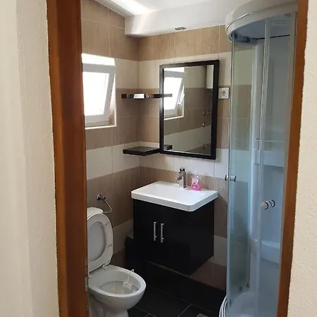 Apartmani Morovi Dvori Drage Exterior photo